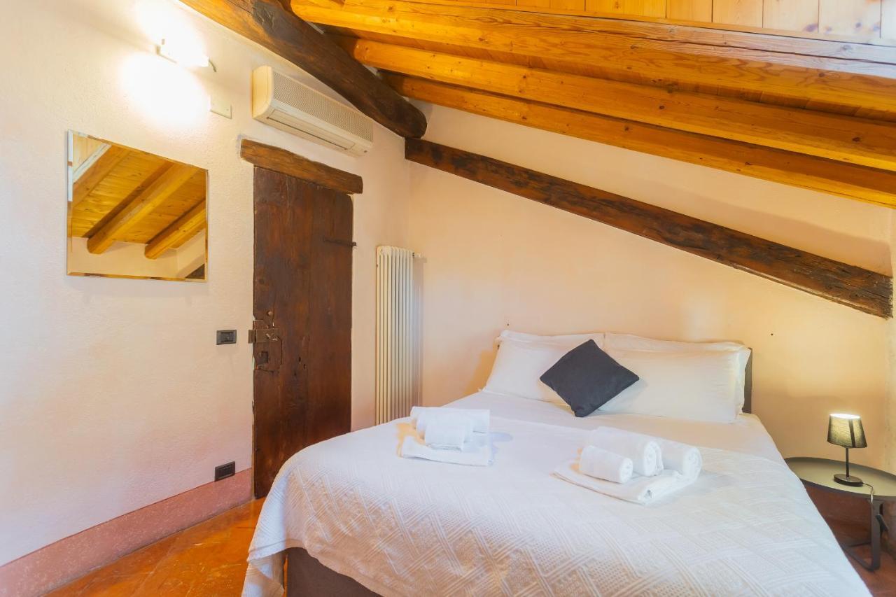 Antiche Mura Como By Rent All Como Exterior foto